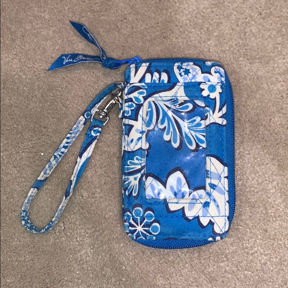 Small Vera Bradley Wristlet/Wallet 💙🤍